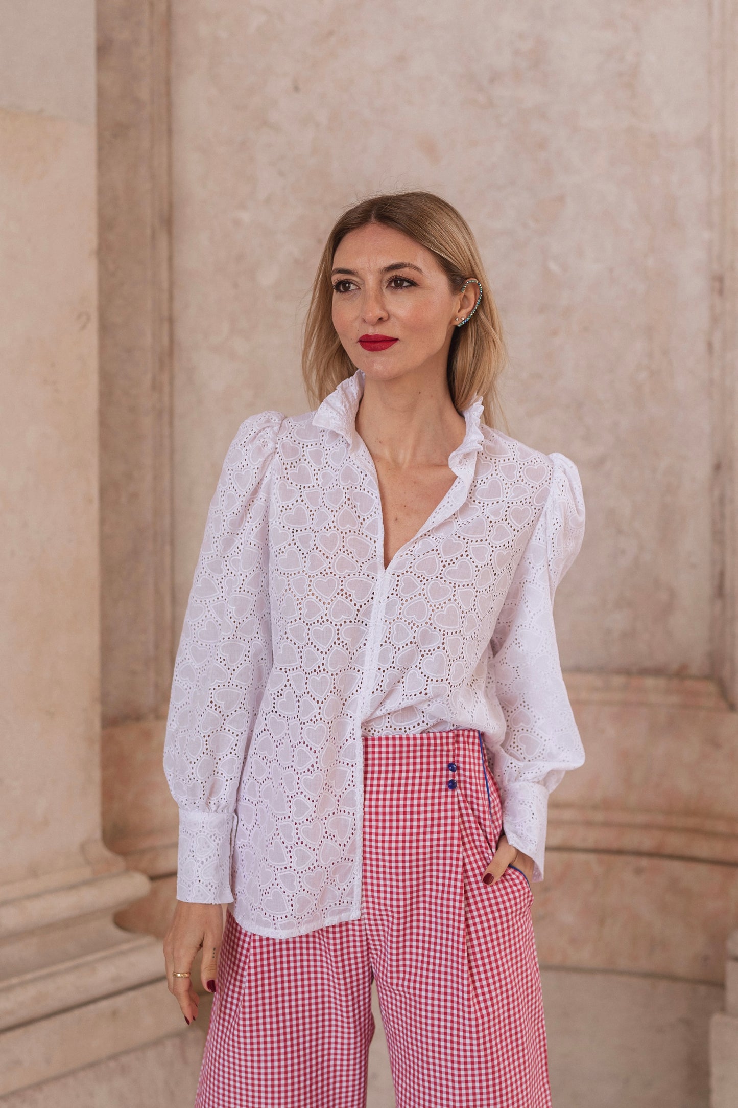 Heart White Blouse - Bordado inglês