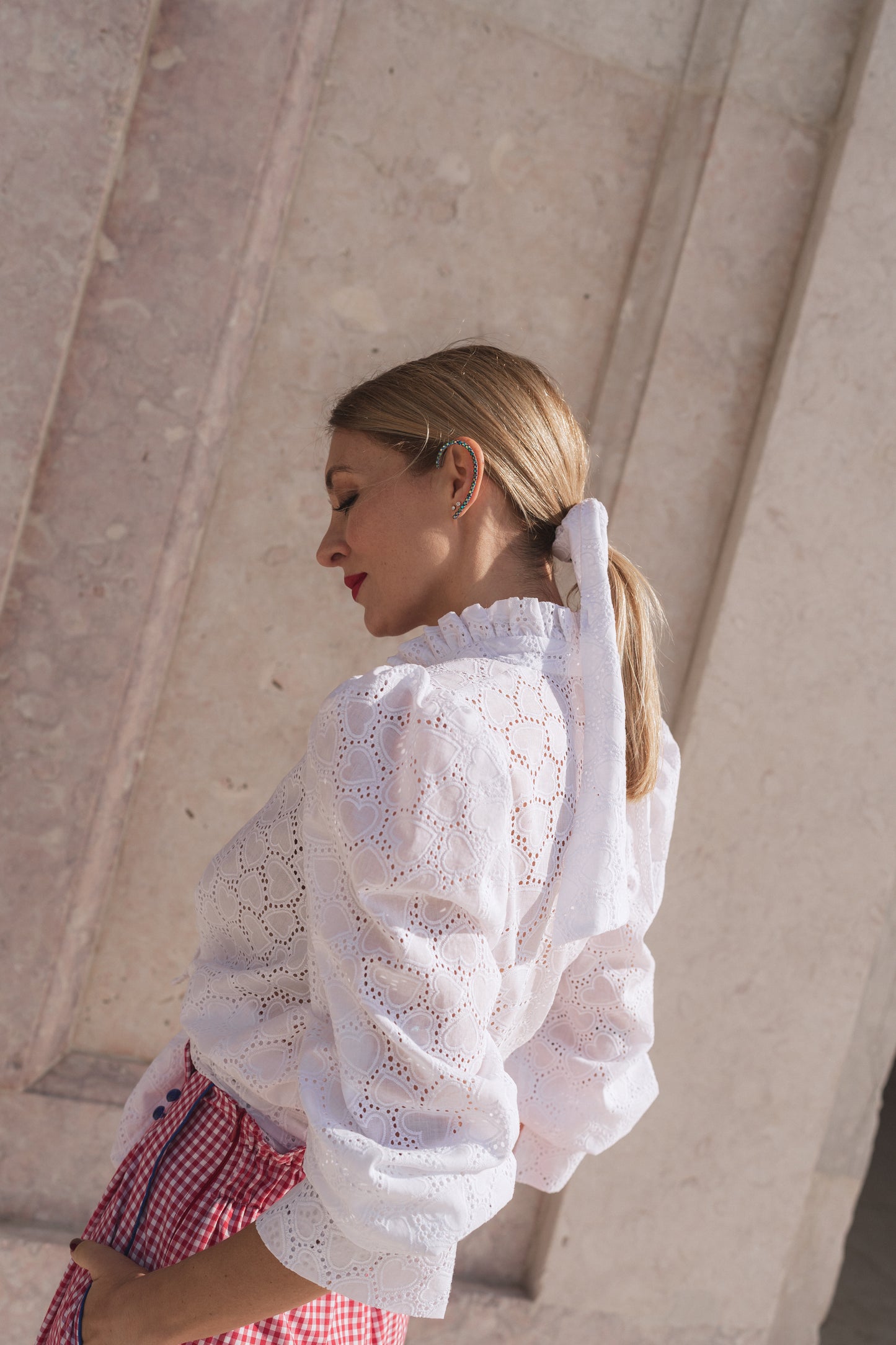 Heart White Blouse - Bordado inglês