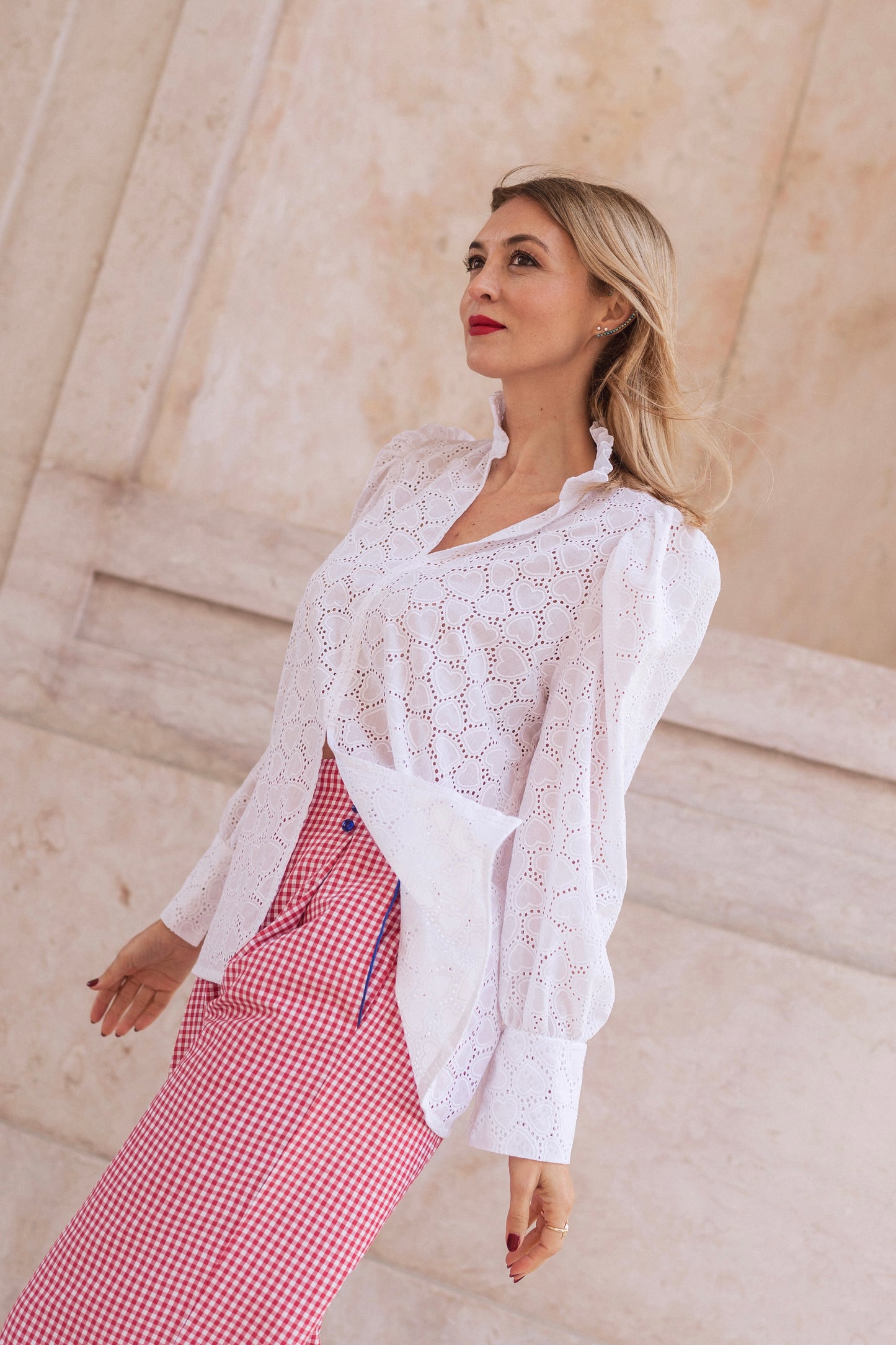 Heart White Blouse - Bordado inglês